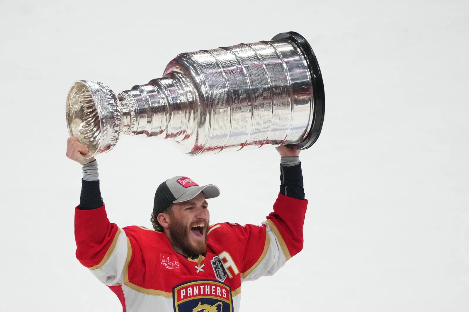 Matthew Tkachuk featured on cover of NHL 26, first Panthers player selected since John Vanbiesbrouck