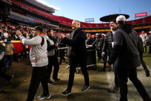 Boomer Esiason lays out lackluster accomodations for Bengals’ Ring of Honor ceremony in October