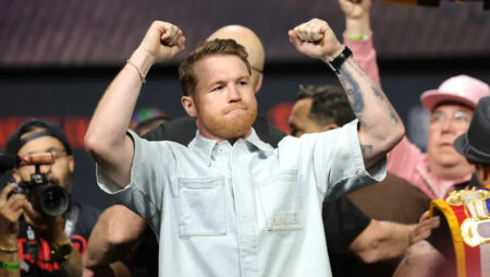 Canelo Alvarez vs. Terence Crawford: Midweek support card gets world title fight
