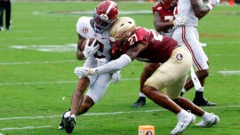 Ryan Williams injury: Alabama star WR suffers concussion in fourth quarter of loss to Florida State