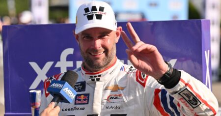 Shane van Gisbergen tells Dale Earnhardt Jr. something that should worry NASCAR
