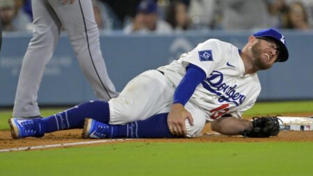 Dodgers activate Max Muncy from injured list, but put Tommy Edman on shelf