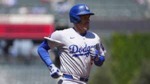 Dodgers’ Freddie Freeman sidelined by recurring neck nerve issue