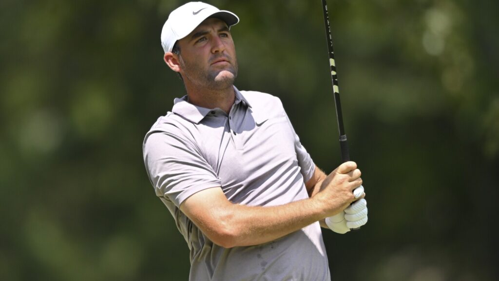 Scottie Scheffler to use Chris Kirk’s caddie at BMW Championship