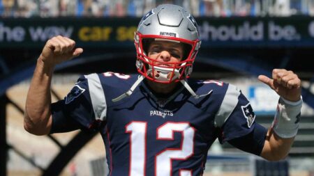 Patriots will unveil Tom Brady statue on Friday, August 8