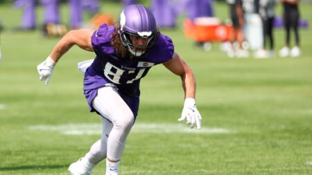 T.J. Hockenson out of Vikings practice with injury