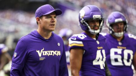 Report: Vikings exploring trade options at wide receiver