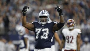 Jerry Jones says Tyler Smith has tendinitis in his knee