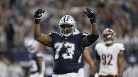 Jerry Jones says Tyler Smith has tendinitis in his knee