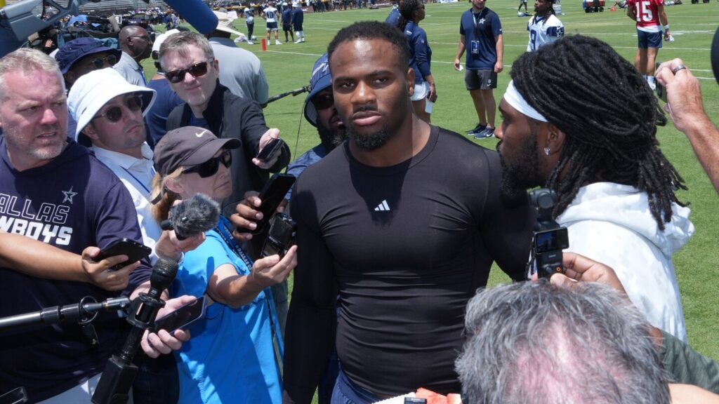 Micah Parsons requests a trade from the Cowboys