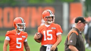 Browns will name their starting quarterback this week