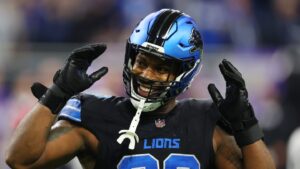 Lions still have interest in Za’Darius Smith return