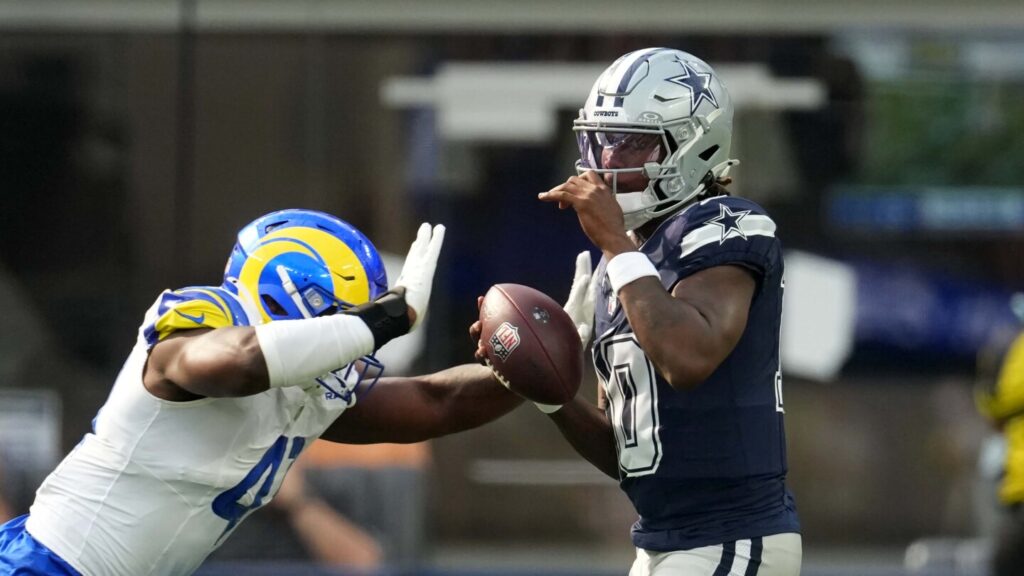 Joe Milton leaves in fourth quarter with bruised elbow