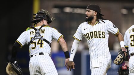 MLB Power Rankings: Brewers still No. 1, Padres rise as serious threat to Dodgers