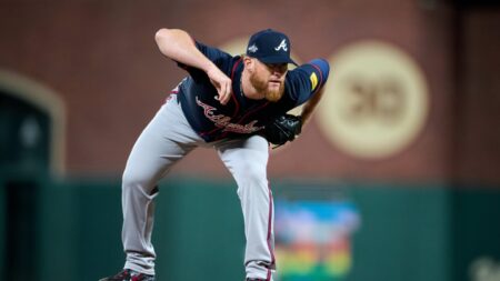 Astros sign veteran reliever Craig Kimbrel, a nine-time All-Star