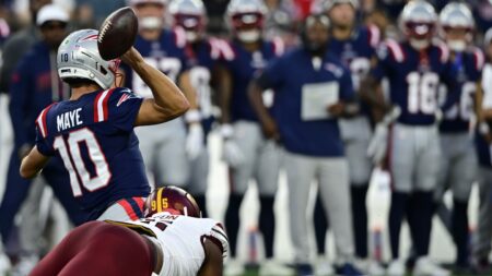 Mike Vrabel on Drake Maye’s miscue: “That’s a bad decision”