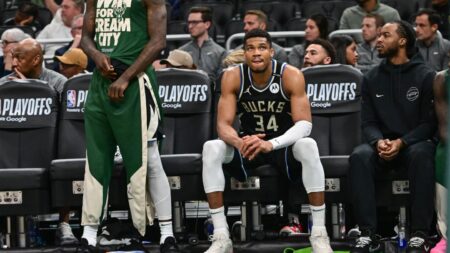 Giannis Antetokounmpo reportedly had ‘some very real conversations’ with Bucks about unsettled future