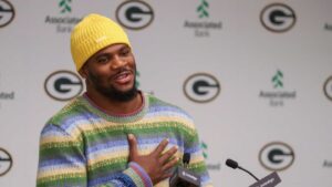 Micah Parsons on his back tightness: Physically, I’m great
