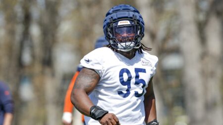 Second-round pick Shemar Turner returns to practice for Bears