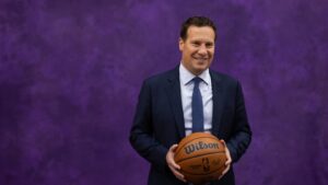 Two Suns minority owners sue team, focused on owner Mat Ishbia, over transparency