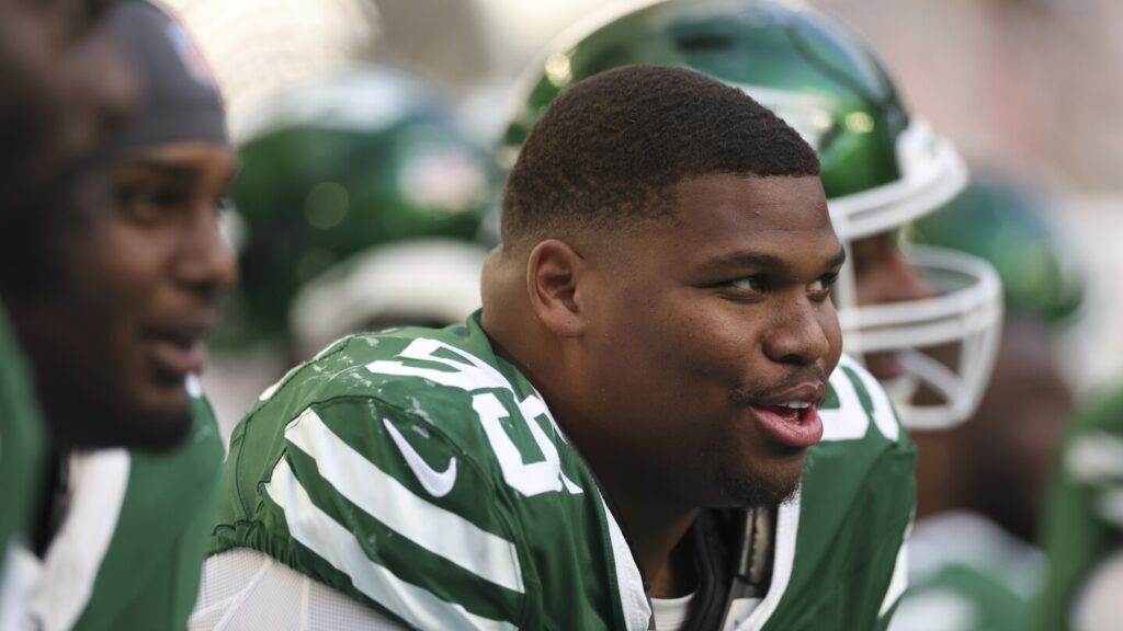 Quinnen Williams to miss 1-2 weeks with calf injury