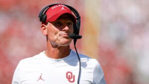 AP Top 25 poll reactions: Oklahoma overrated, Clemson underrated in preseason college football rankings