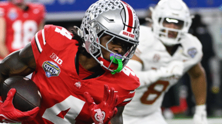 College football odds, picks, predictions: Ohio State vs. Texas, Notre Dame vs. Miami headline in Week 1