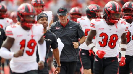 Sam Houston vs. Western Kentucky prediction, odds, best bets: Model’s top free CFB picks for Week 0, 2025