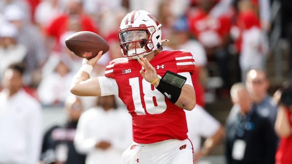 Wisconsin expected to start backup QB Danny O’Neil vs. Alabama as game odds make key shift