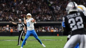 Monday Night Football: Justin Herbert 60-yard TD gives Chargers 17-6 halftime lead