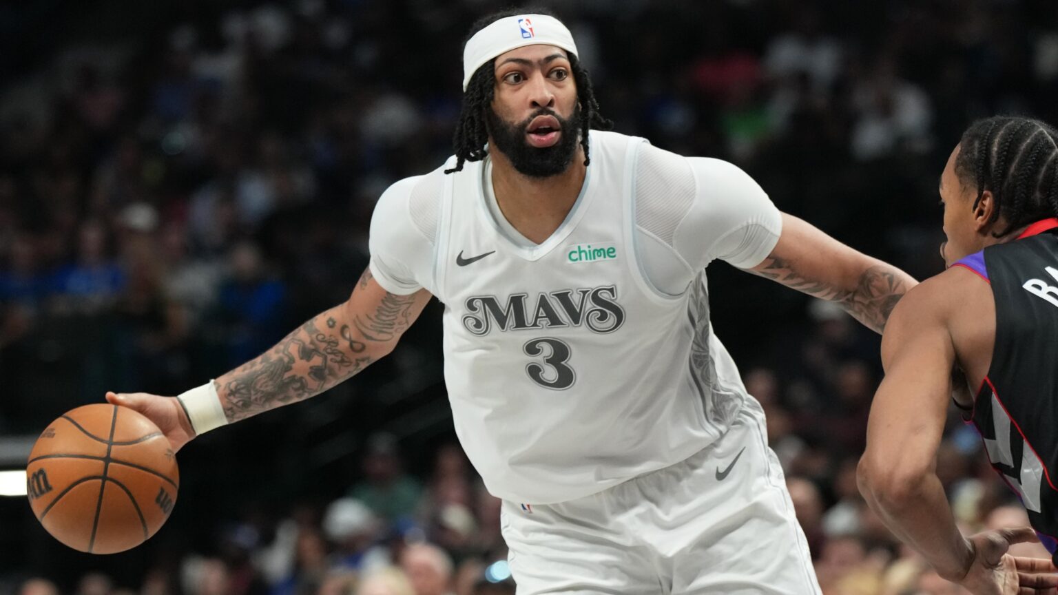Mavs’ Anthony Davis Reportedly Returns to 5-on-5 Practice After Surgery on Eye Injury