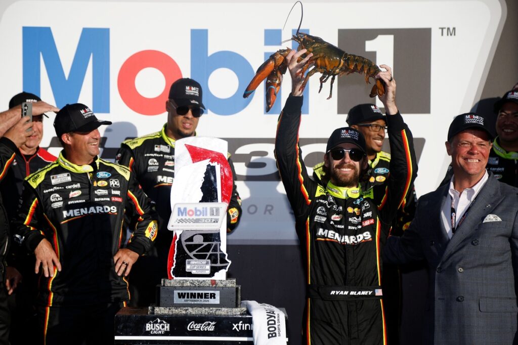 Ryan Blaney wins Loudon Cup race, locked into next playoff round