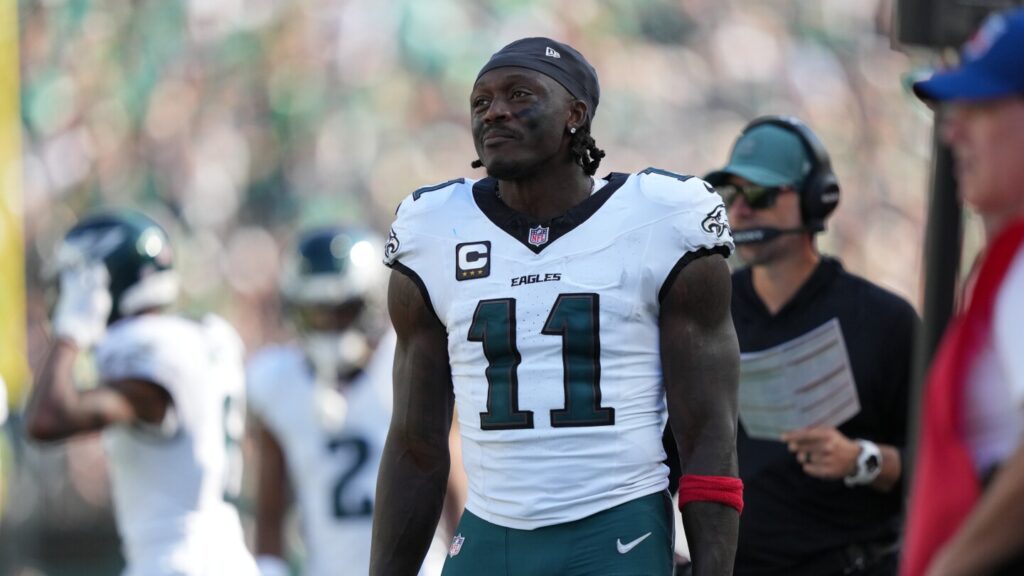 A.J. Brown says nothing to reporters, but plenty on social media
