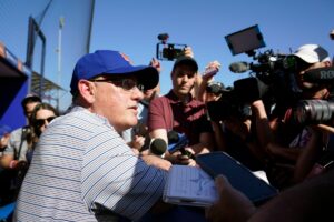 Red-faced Mets owner forced to apologize to fans after epic-fail season despite spending 0M on Dream Team