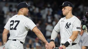 Yankees, Red Sox, Cubs, More Teams Unveil Wild Card Rosters in MLB Playoff Bracket