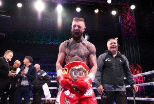Lewis Crocker beats Paddy Donovan by split decision to become IBF world welterweight champion