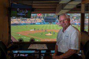 How Bill Russell stayed connected to baseball, and reconnected with the Dodgers