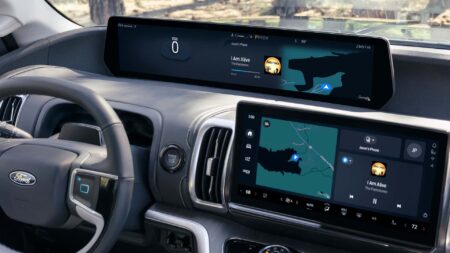 Ford’s CEO Isn’t Sold on Apple CarPlay Ultra: ‘Don’t Like the Execution’