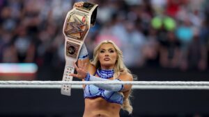 Tiffany Stratton Beats Jade Cargill, Nia Jax to Retain WWE Women’s Title on SmackDown