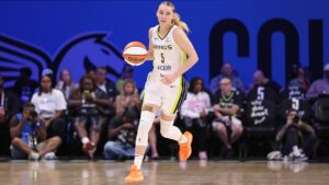 Paige Bueckers Makes History in Final Game of WNBA Rookie Season as Wings Beat Mercury