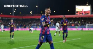 Video: Fan stops Raphinha during Ballon d’Or ceremony to tell him ‘it was a robbery’
