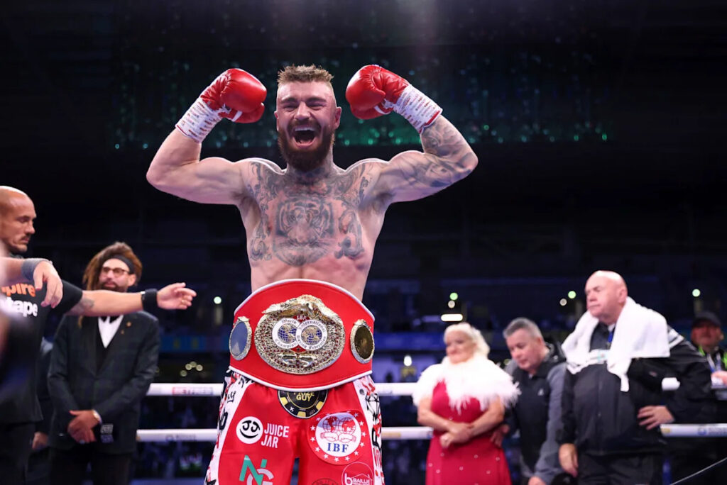 Crocker vence a Donovan por decisión dividida y se corona campeón mundial welter de la FIB
