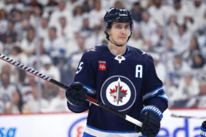 Winnipeg's Mark Scheifele Earns Place Among NHL's Elite Centremen
