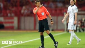 Serbia 0-5 England: World Cup qualifier paused by referee after laser pen shone at Ezri Konsa