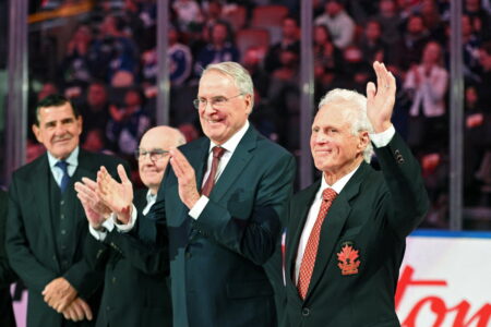 Canadiens Pay Classy Homage To Dryden