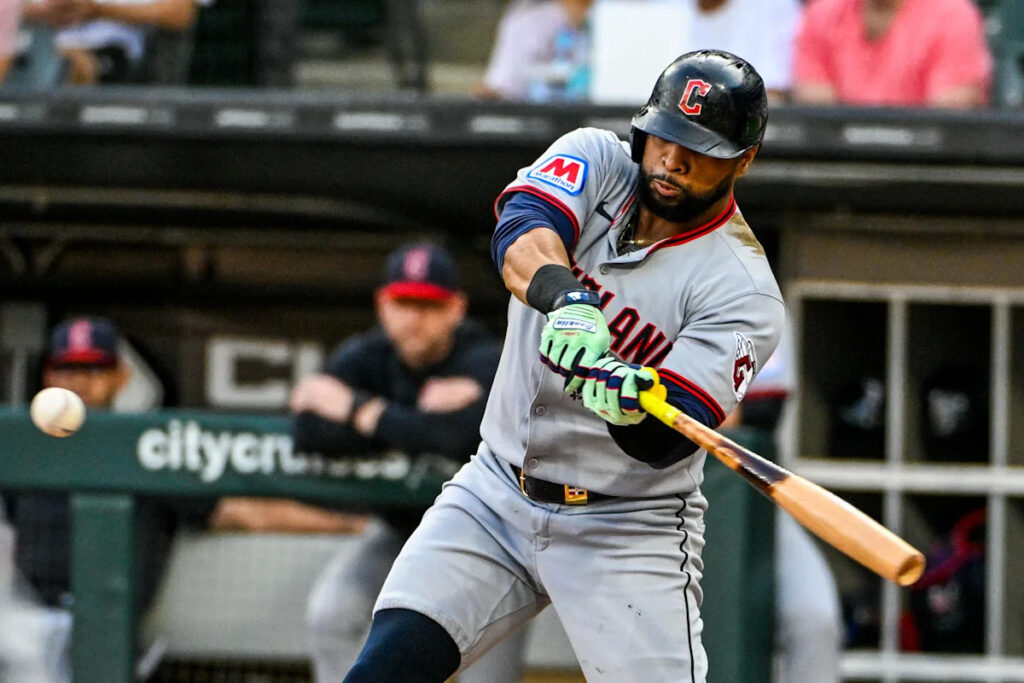 Cubs reportedly signing Carlos Santana, officially add pitcher Aaron Civale off waivers