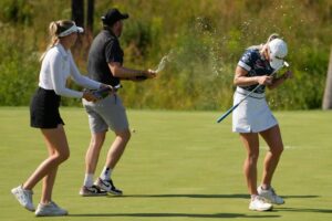 Hull wins LPGA Queen City title after Jeeno four-putt bogey at 18