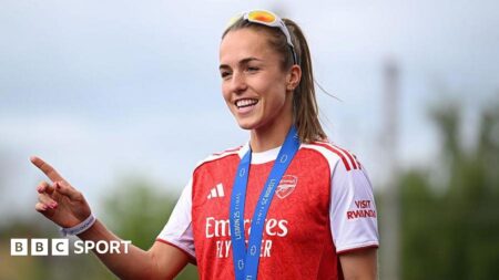 Arsenal: Switzerland captain Lia Walti set to join Juventus