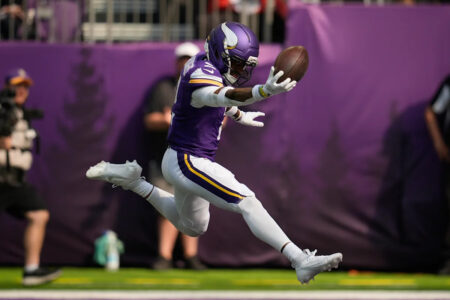 Vikings CB Isaiah Rodgers forces 3 turnovers, scores 2 touchdowns in historic first-half against inept Bengals offense