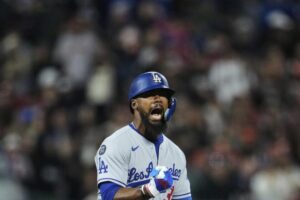 After Clayton Kershaw’s shaky start, Dodgers go on scoring spree to beat Giants